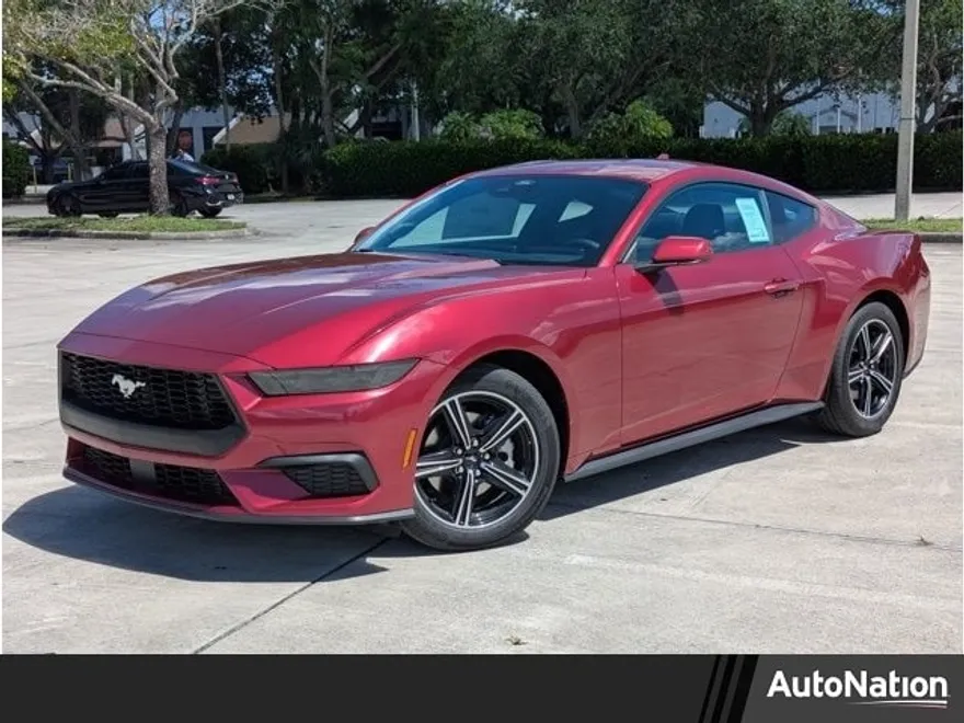 2025 Ford Mustang EcoBoost photo 1