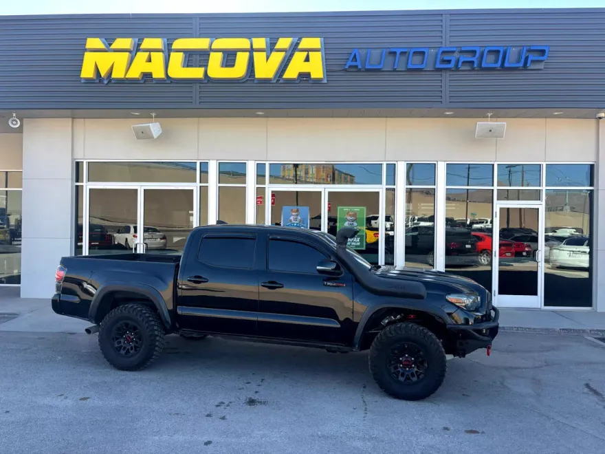 2019 Toyota Tacoma TRD Double Cab photo 1