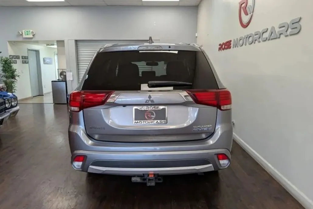 2018 Mitsubishi Outlander PHEV SEL photo 1