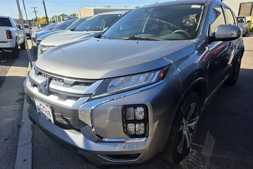 2021 Mitsubishi Outlander Sport ES photo 1