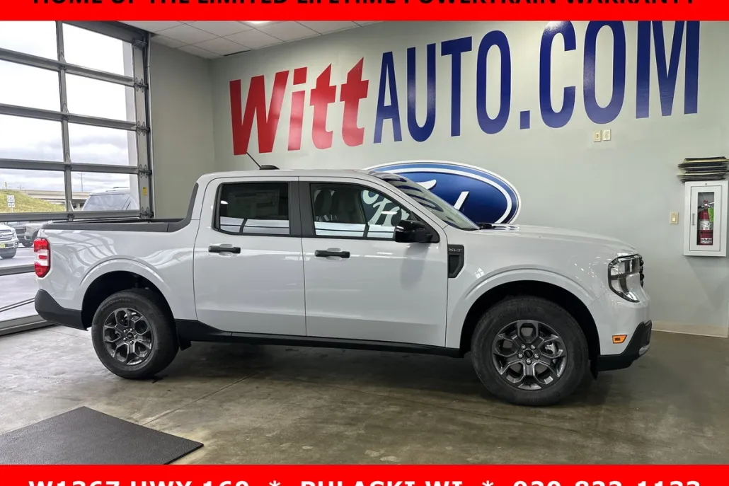 2025 Ford Maverick XLT photo 1