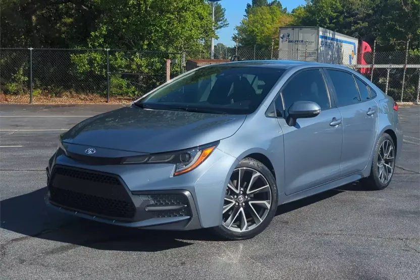 2020 Toyota Corolla SE photo 1