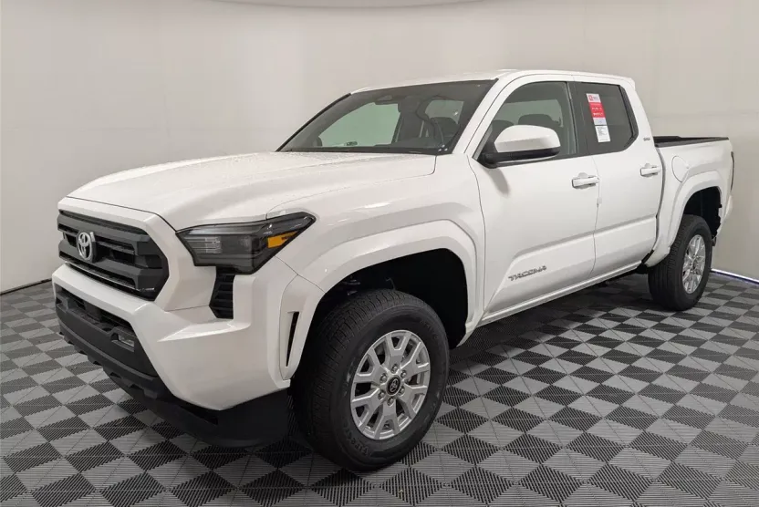 2025 Toyota Tacoma SR5 photo 1