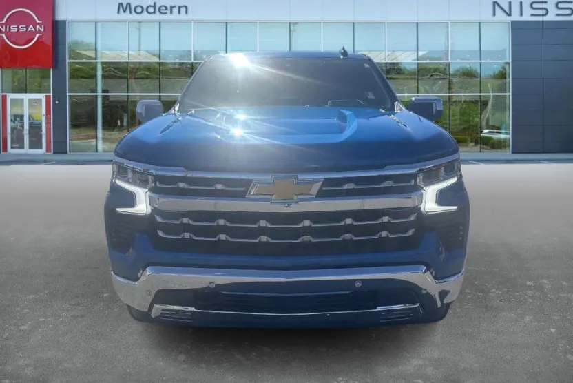 2022 Chevrolet Silverado 1500 LTZ photo 1