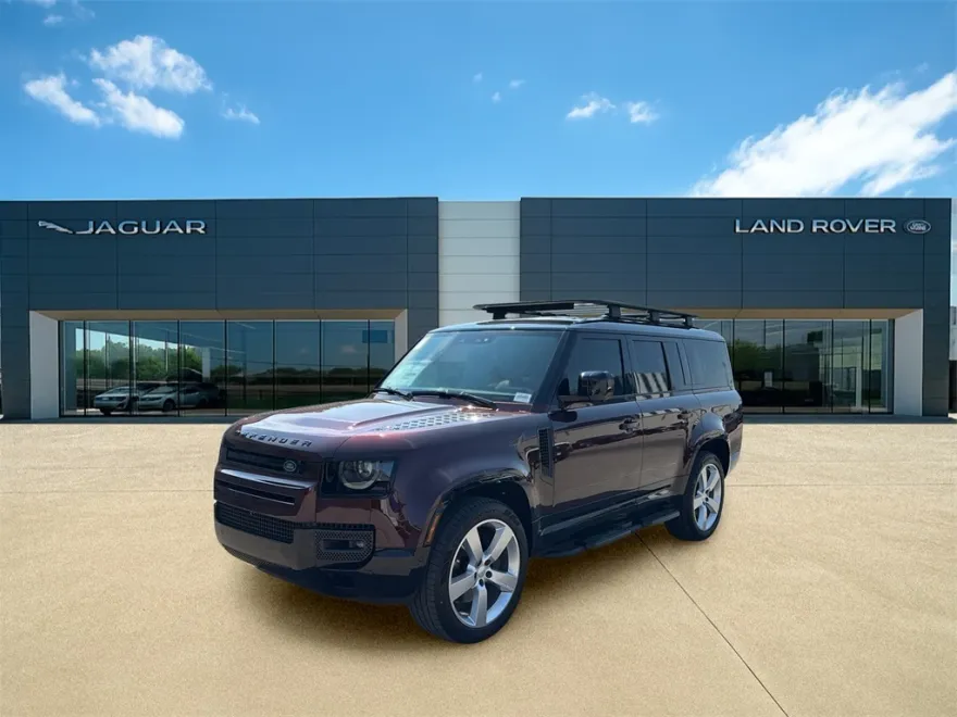 2025 Land Rover Defender 130 X-Dynamic SE photo 1