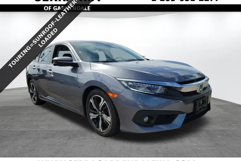 2016 Honda Civic Touring photo 1