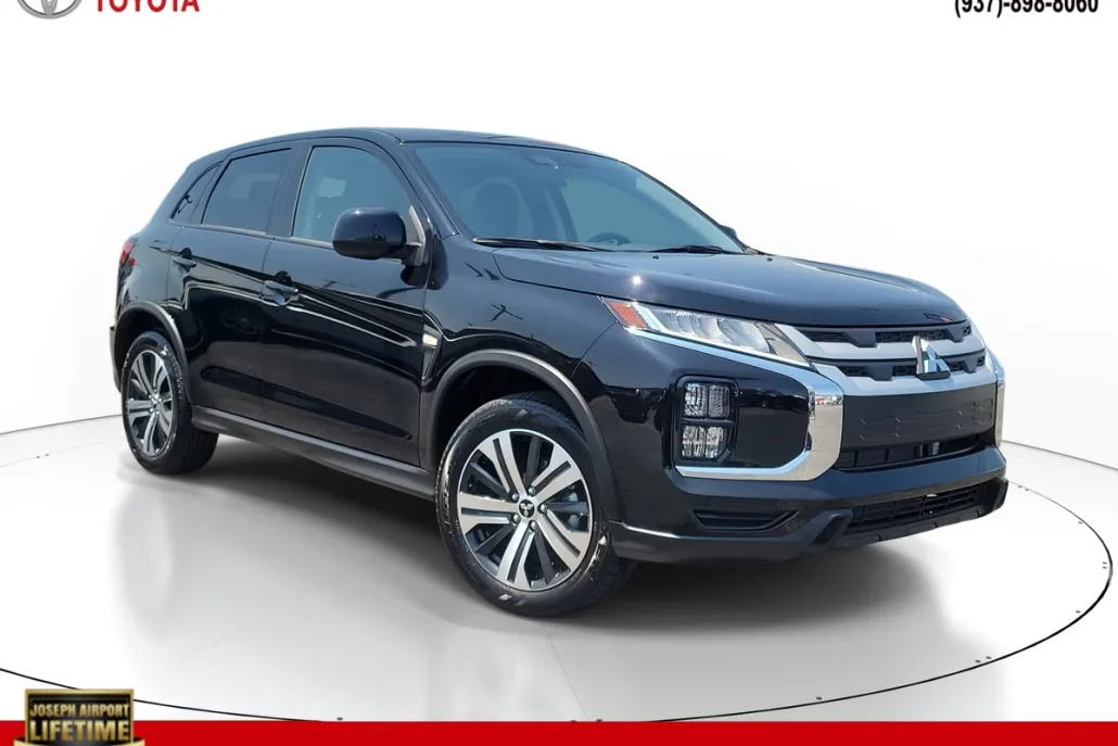 2024 Mitsubishi Outlander Sport ES photo 1