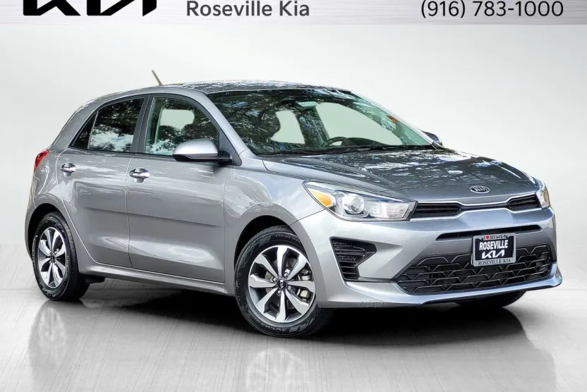 2021 Kia Rio S photo 1