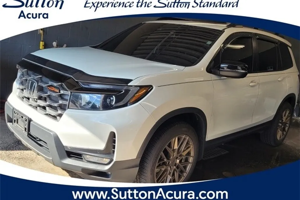 2023 Honda Passport TrailSport photo 1