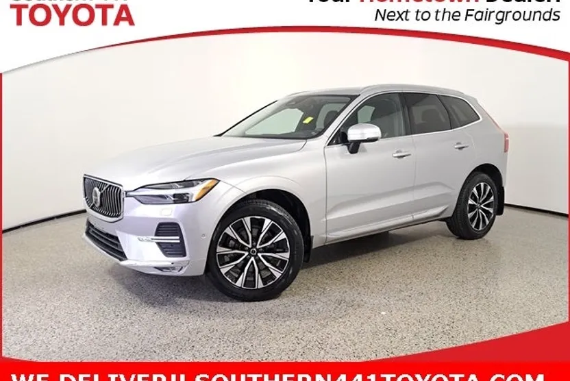 2023 Volvo XC60 B5 Plus photo 1