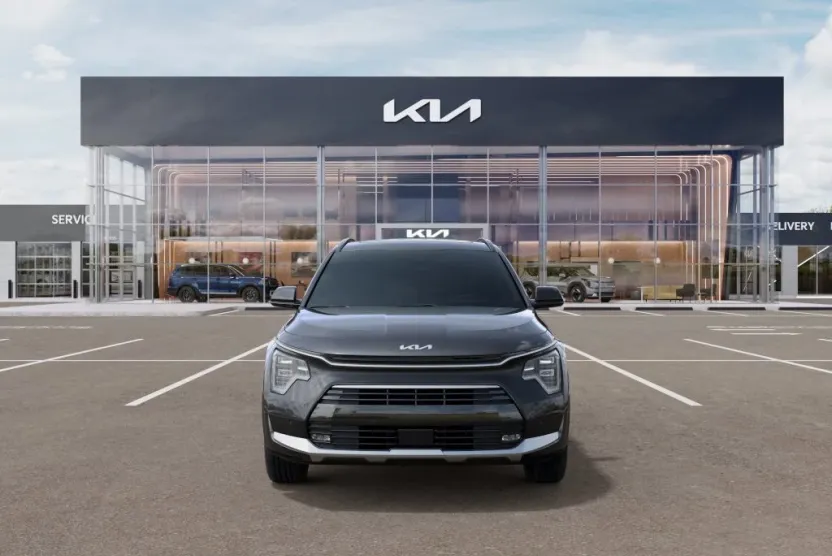 2025 Kia Niro Plug-In Hybrid SX Touring photo 1