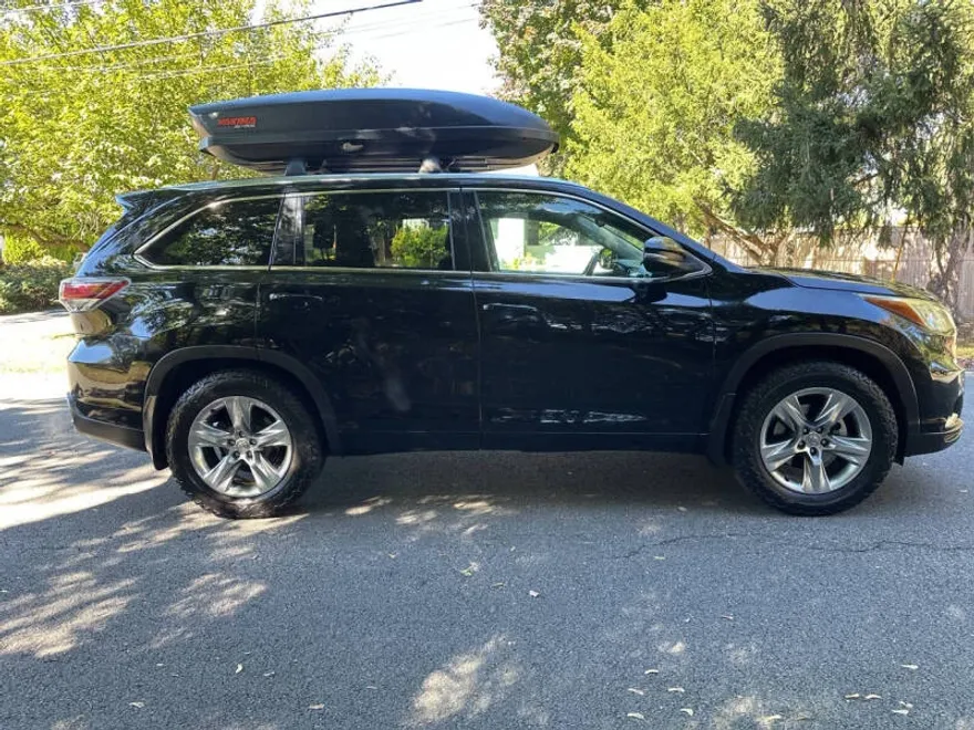 2014 Toyota Highlander Limited photo 1