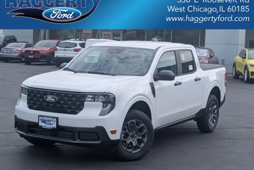 2025 Ford Maverick XLT photo 1