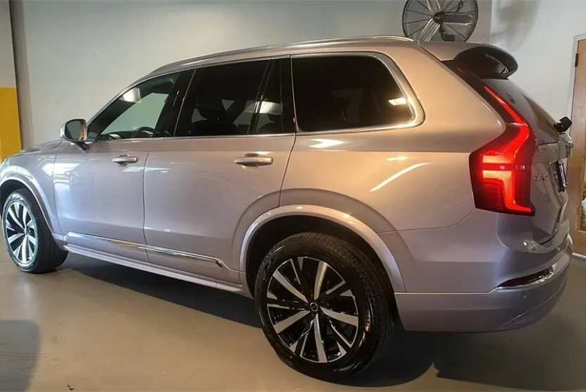 2026 Volvo XC90 B5 Core photo 1