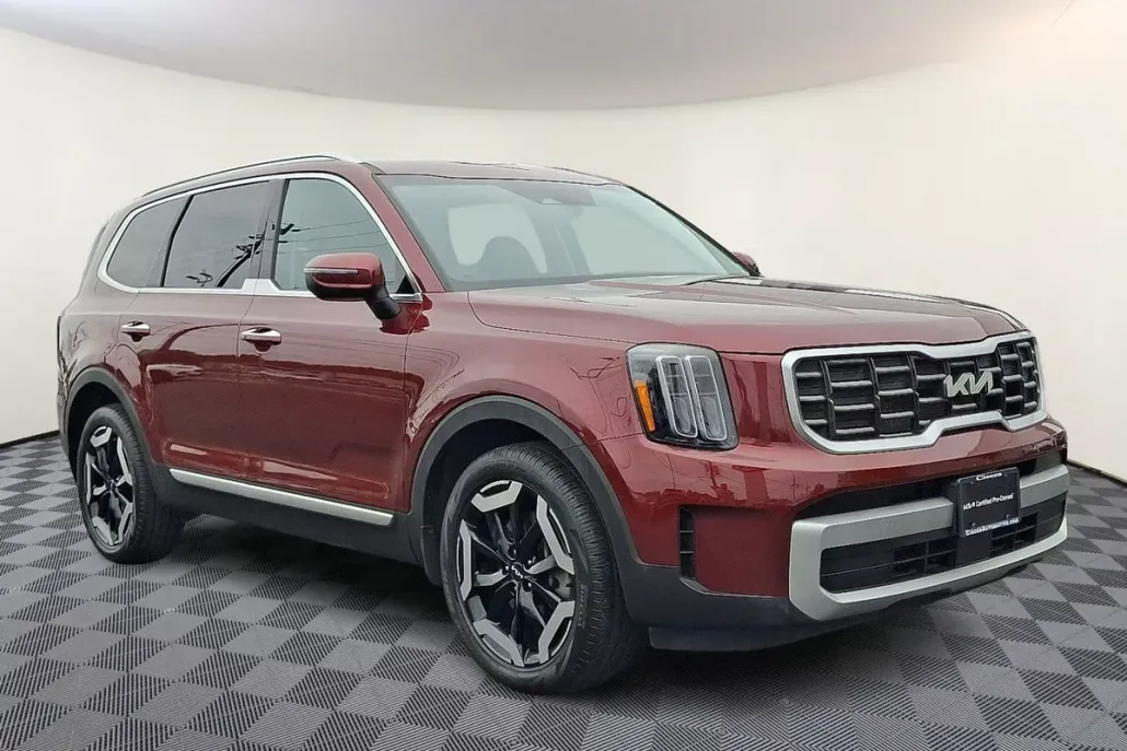 2023 Kia Telluride S photo 1