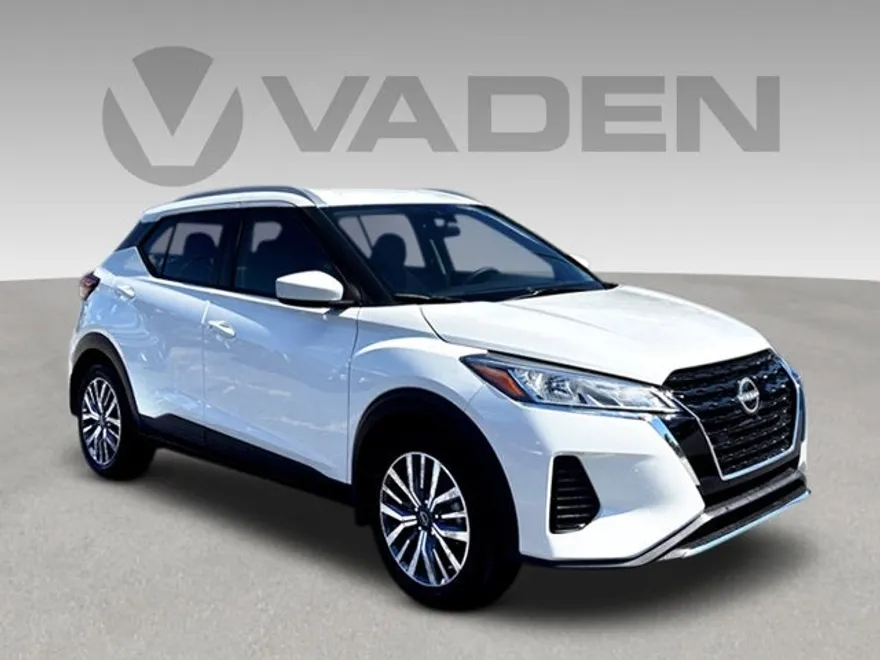 2024 Nissan Kicks SV photo 1