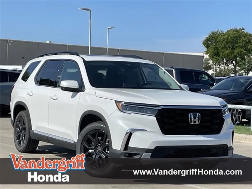 2025 Honda Pilot Touring photo 1