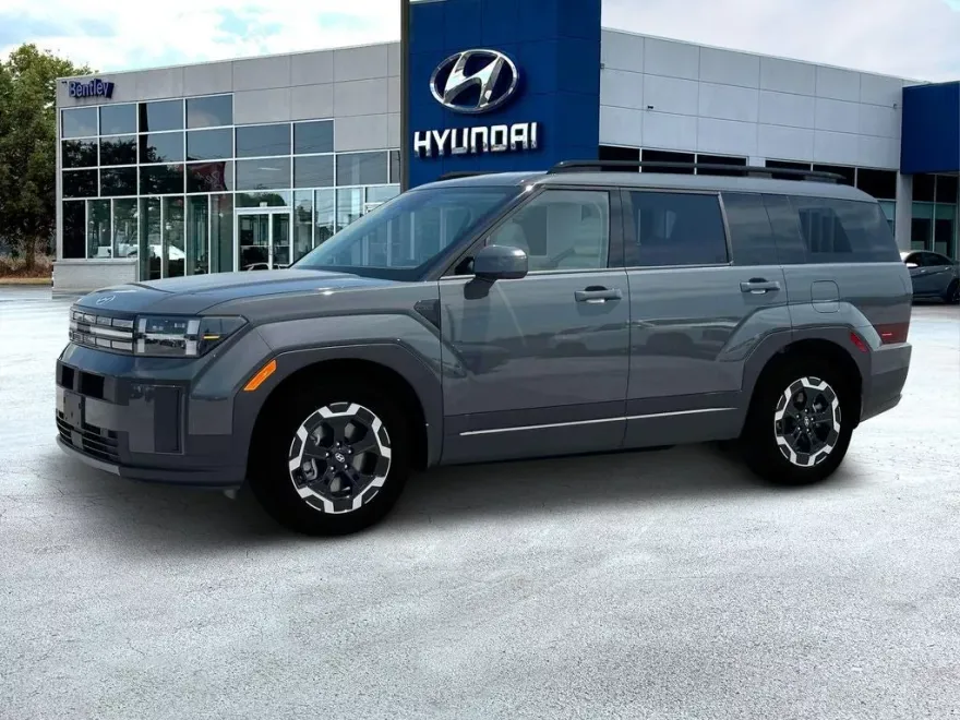 2025 Hyundai Santa Fe SEL photo 1