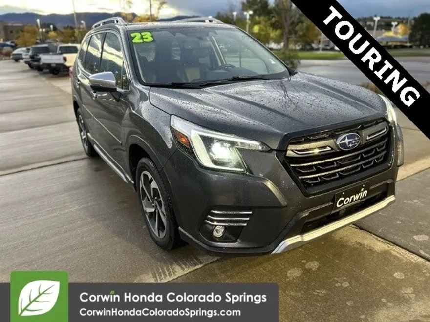 2023 Subaru Forester Touring photo 1