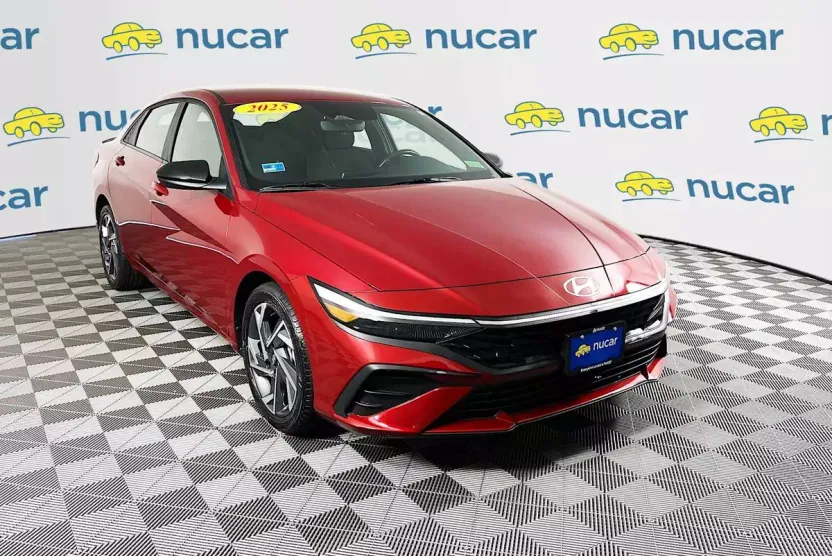 2025 Hyundai Elantra SEL Sport photo 1