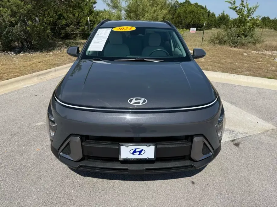2024 Hyundai Kona SEL photo 1