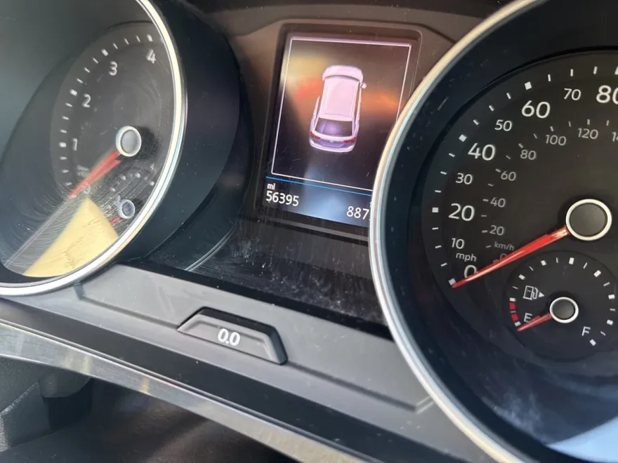 2020 Volkswagen Tiguan SE photo 1