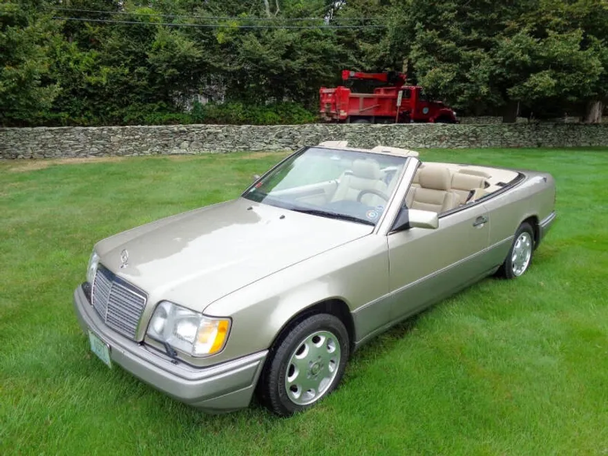 1995 Mercedes Benz E 320 Cabriolet photo 1