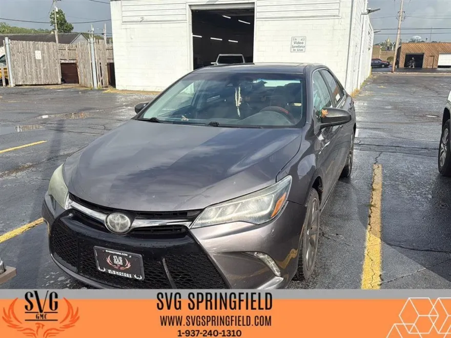 2015 Toyota Camry XSE photo 1