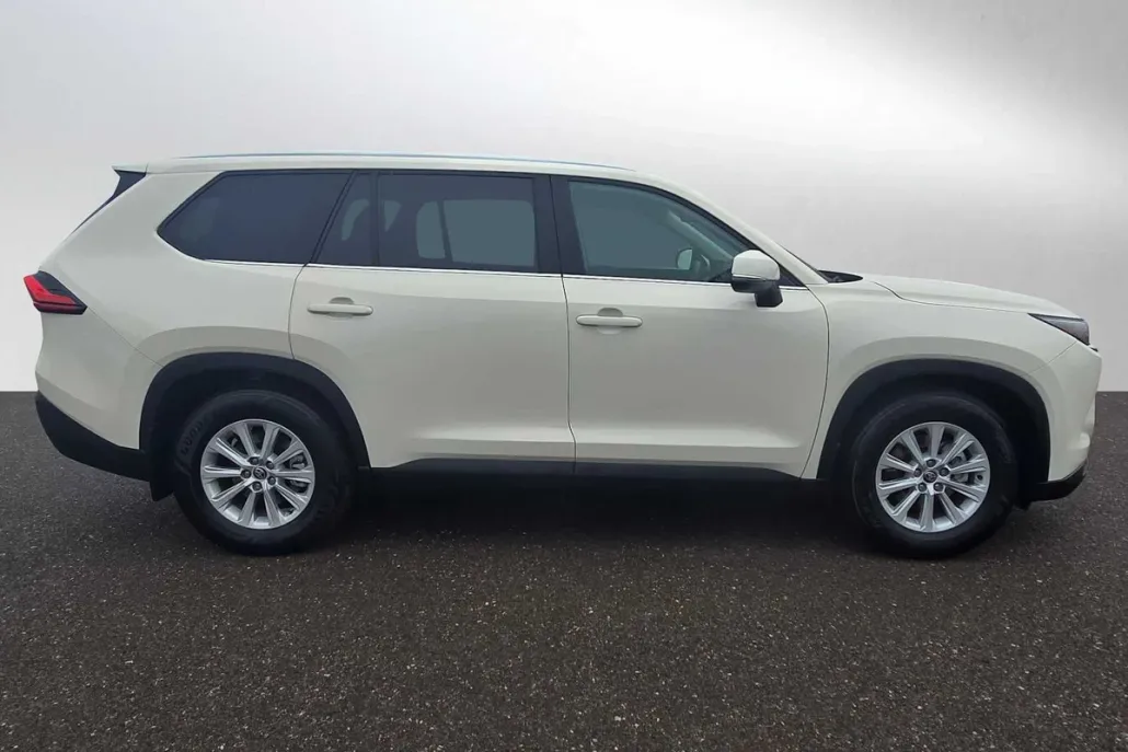 2024 Toyota Grand Highlander Hybrid XLE photo 1