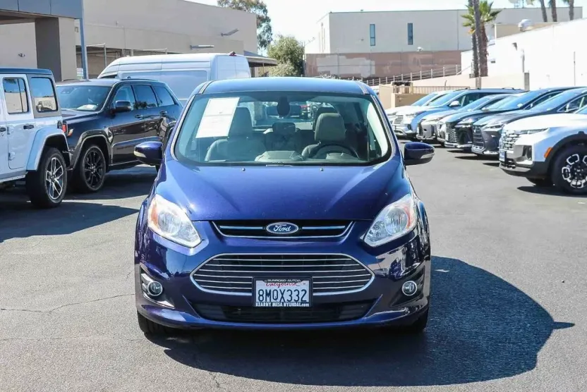 2016 Ford C-Max Energi SEL photo 1