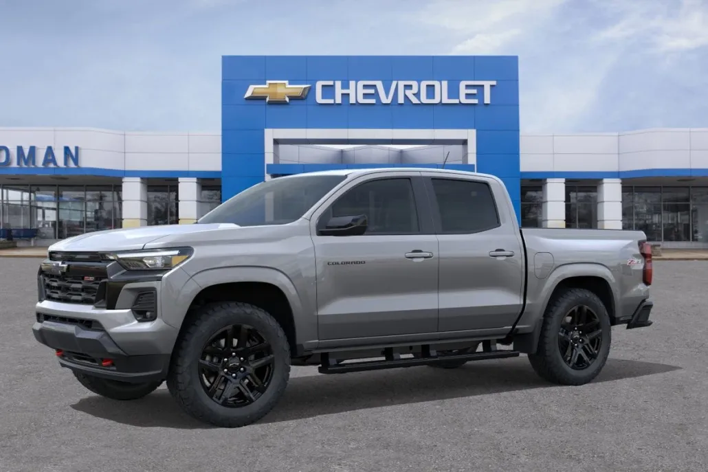 2025 Chevrolet Colorado Z71 photo 1