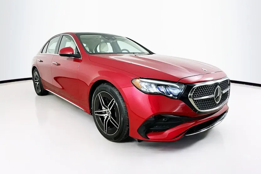 2026 Mercedes Benz E 4MATIC photo 1