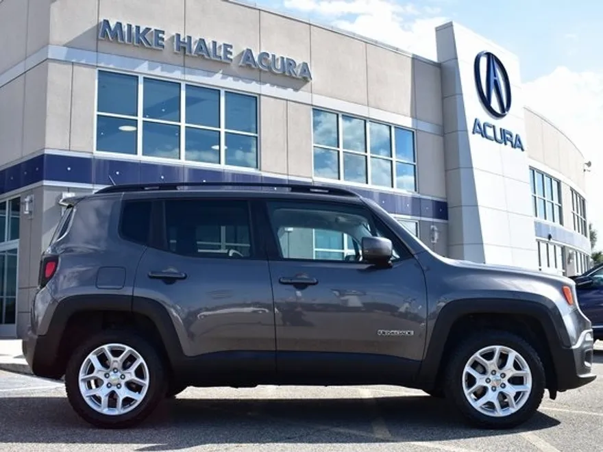 2017 Jeep Renegade Latitude North Edition photo 1