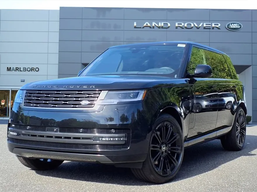 2025 Land Rover Range Rover SE photo 1