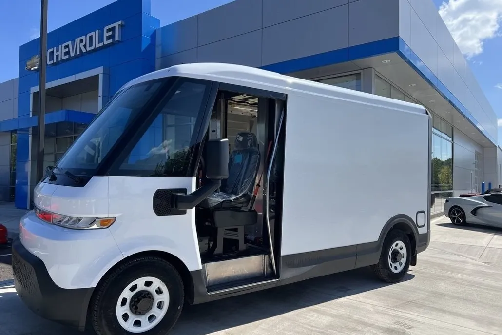 2025 Chevrolet BrightDrop 400 photo 1