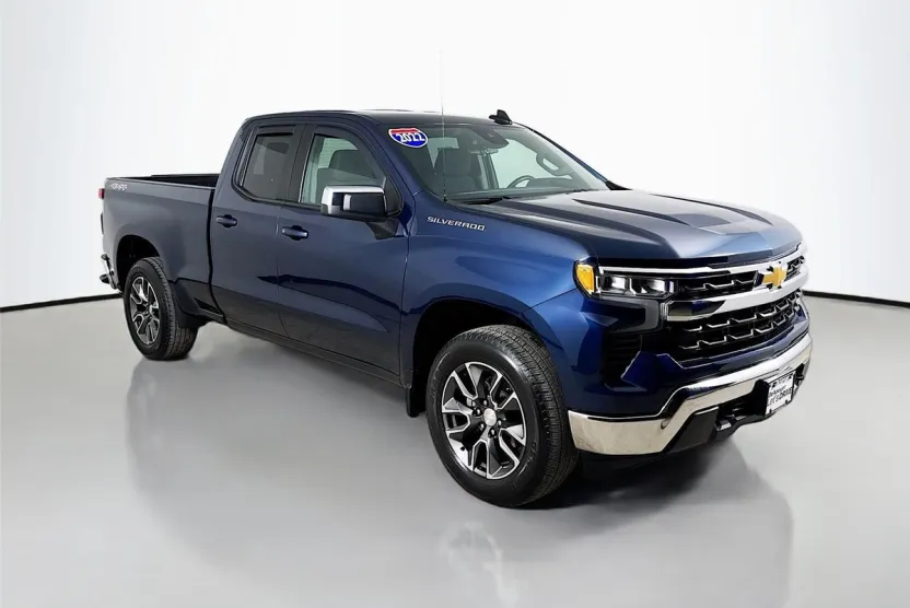 2022 Chevrolet Silverado 1500 LT photo 1