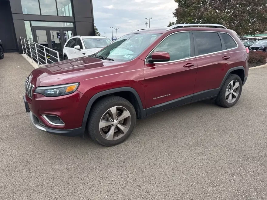 2019 Jeep Cherokee Limited photo 1