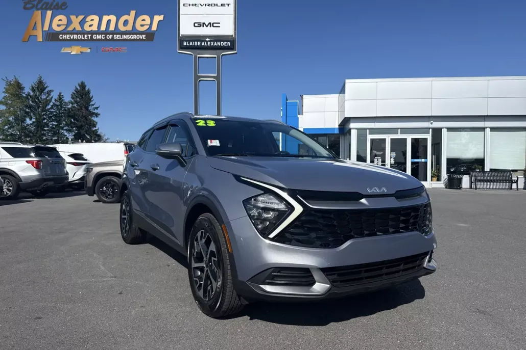 2023 Kia Sportage EX photo 1