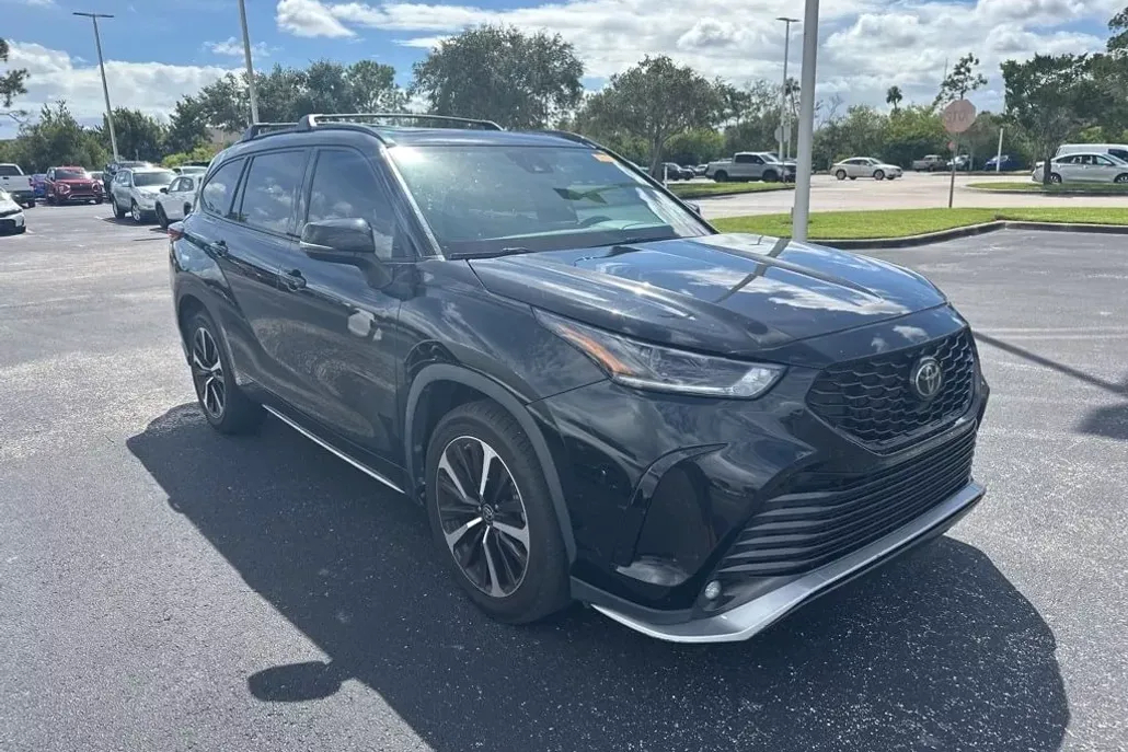 2022 Toyota Highlander XSE photo 1