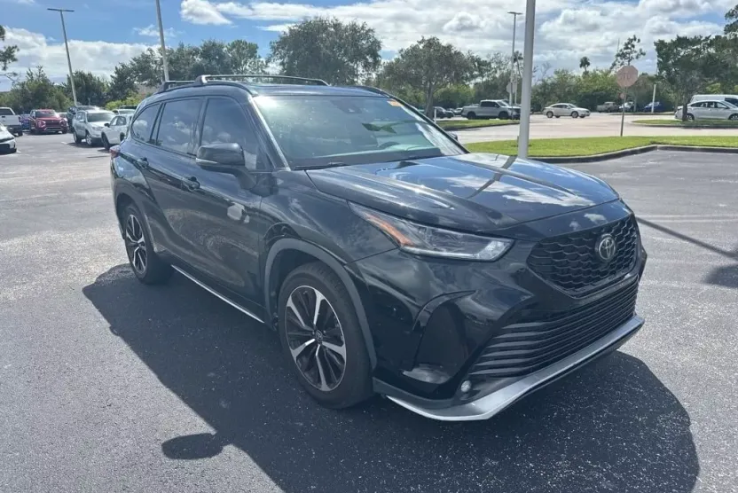 2022 Toyota Highlander XSE photo 1