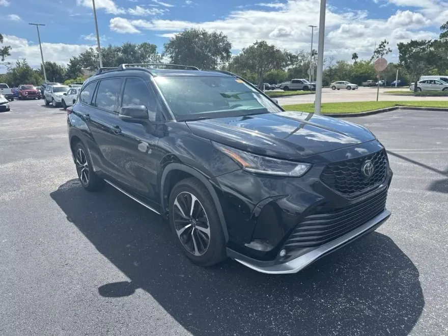 2022 Toyota Highlander XSE photo 1