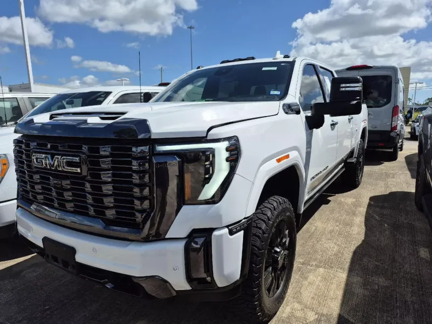 2024 Gmc Sierra HD Denali Ultimate photo 1