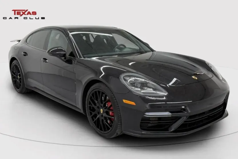 2017 Porsche Panamera Turbo photo 1