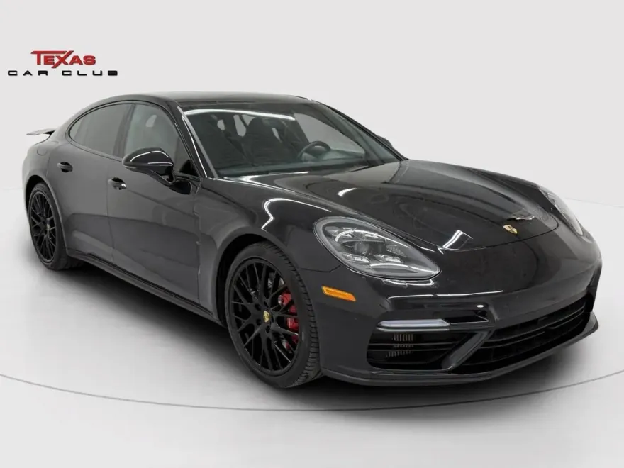 2017 Porsche Panamera Turbo photo 1