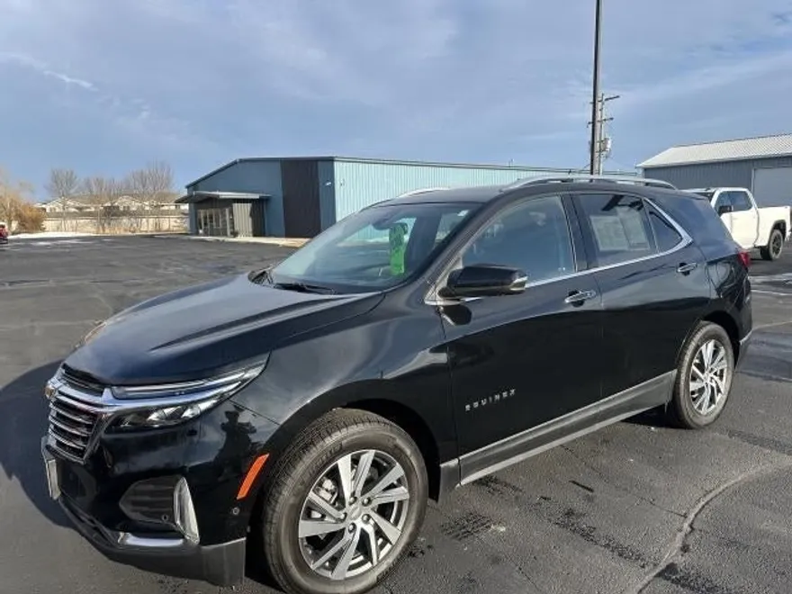 2024 Chevrolet Equinox Premier photo 1