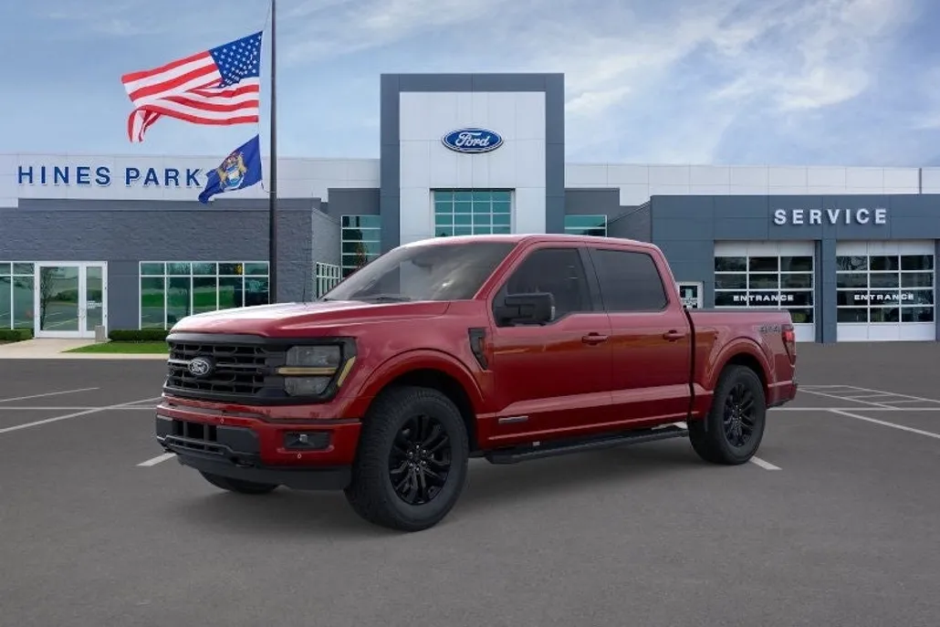 2025 Ford F-150 XLT photo 1