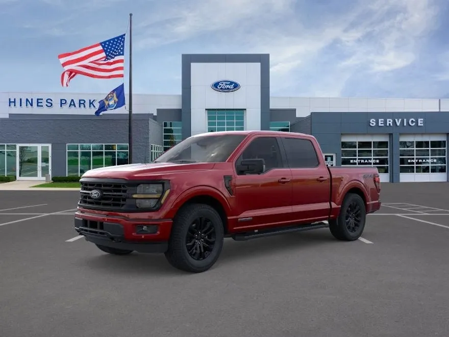 2025 Ford F-150 XLT photo 1