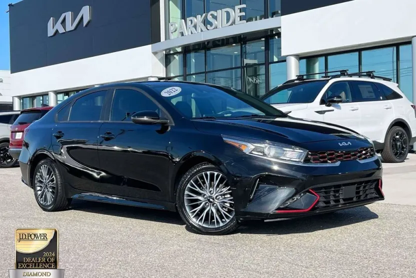 2022 Kia Forte GT-Line photo 1