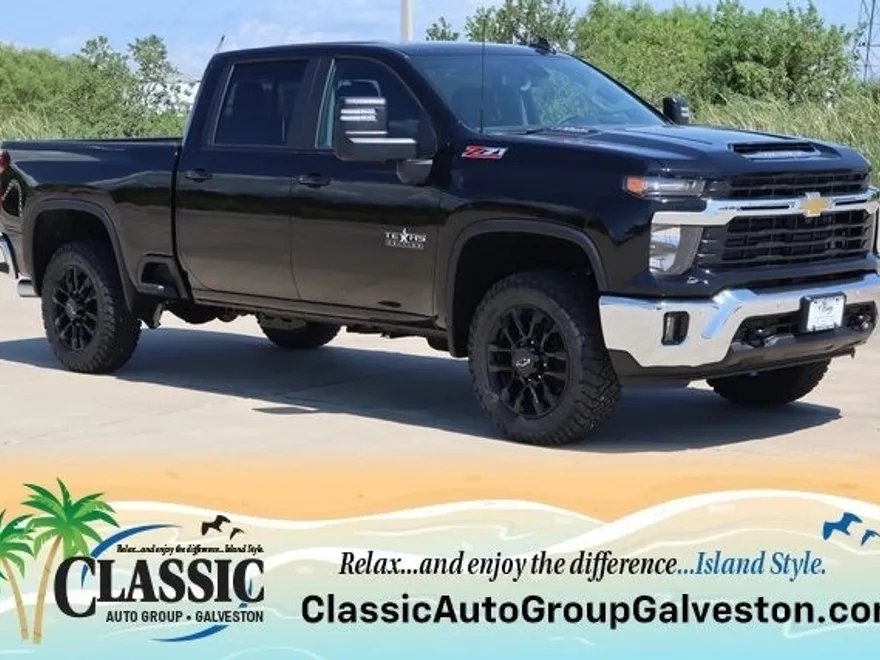 2025 Chevrolet Silverado 2500HD LT photo 1