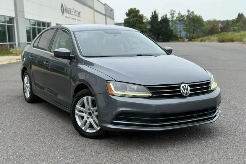 2017 Volkswagen Jetta 1.4T photo 1